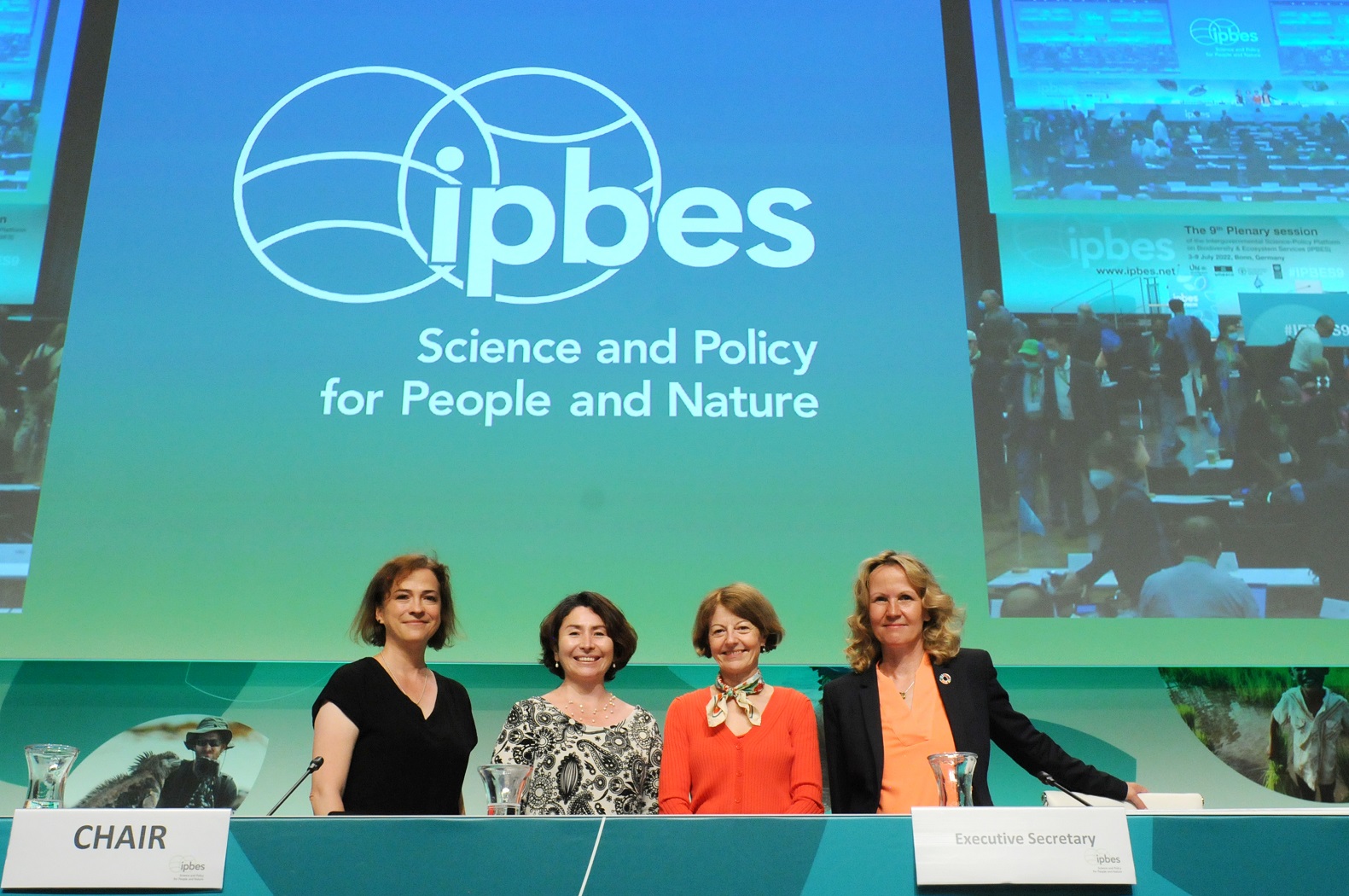 Gruppenbild IPBES-9